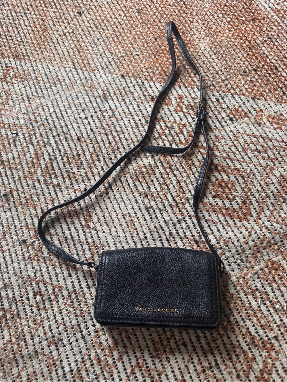 Marc Jacobs Black Pebbled Leather Crossbody Wallet Purse